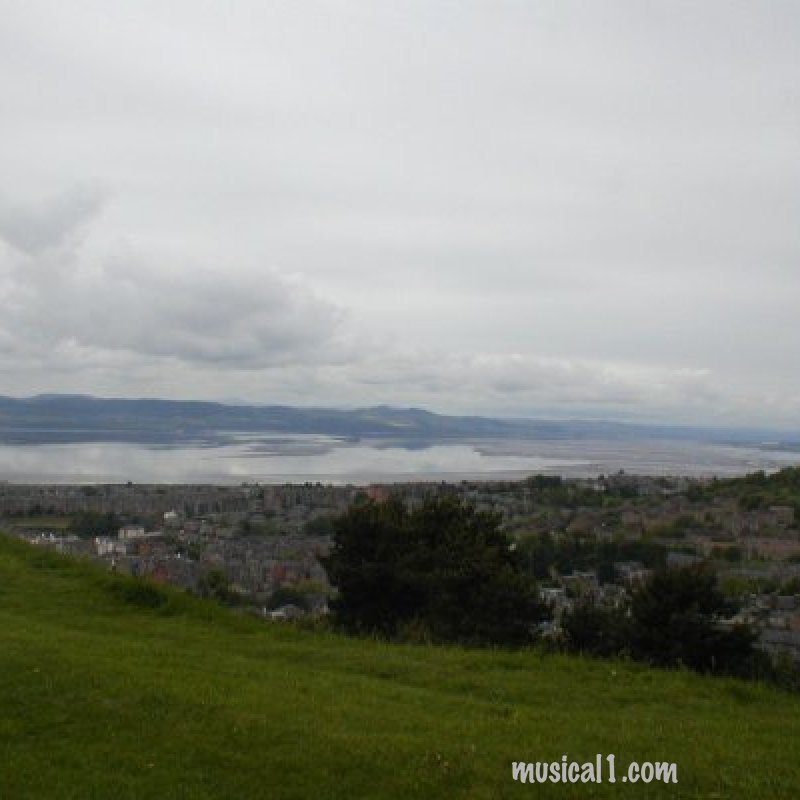 Bank Street Gallery Gigs - Kirriemuir