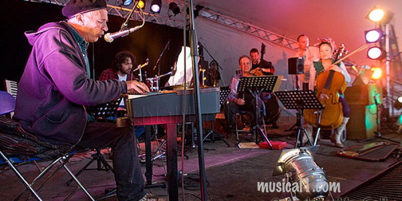 MICHAEL MARRA AND MR MCFALL'S CHAMBER - MAY 2010 TOUR