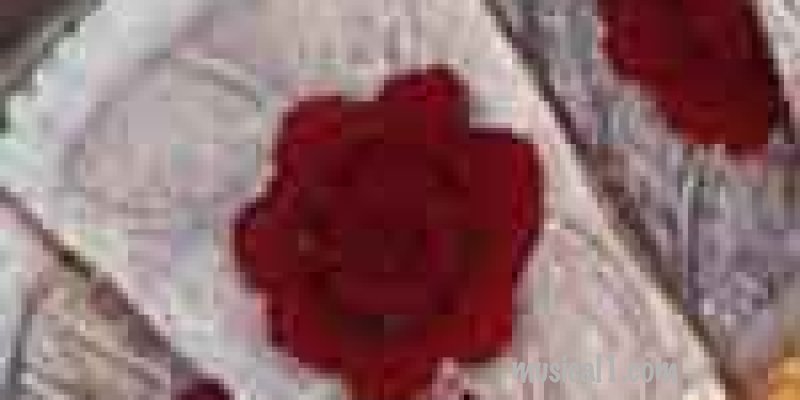 FRIDA KAHLO TAKES UP RESIDENCE IN THE TAY BRIDGE BAR