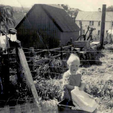 baby_20Blair_20in_20garden