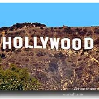 I WANT TO LIVE IN HOLLYWOOD
